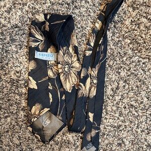 Kenzo Homme Black and Gold Floral Silk Tie